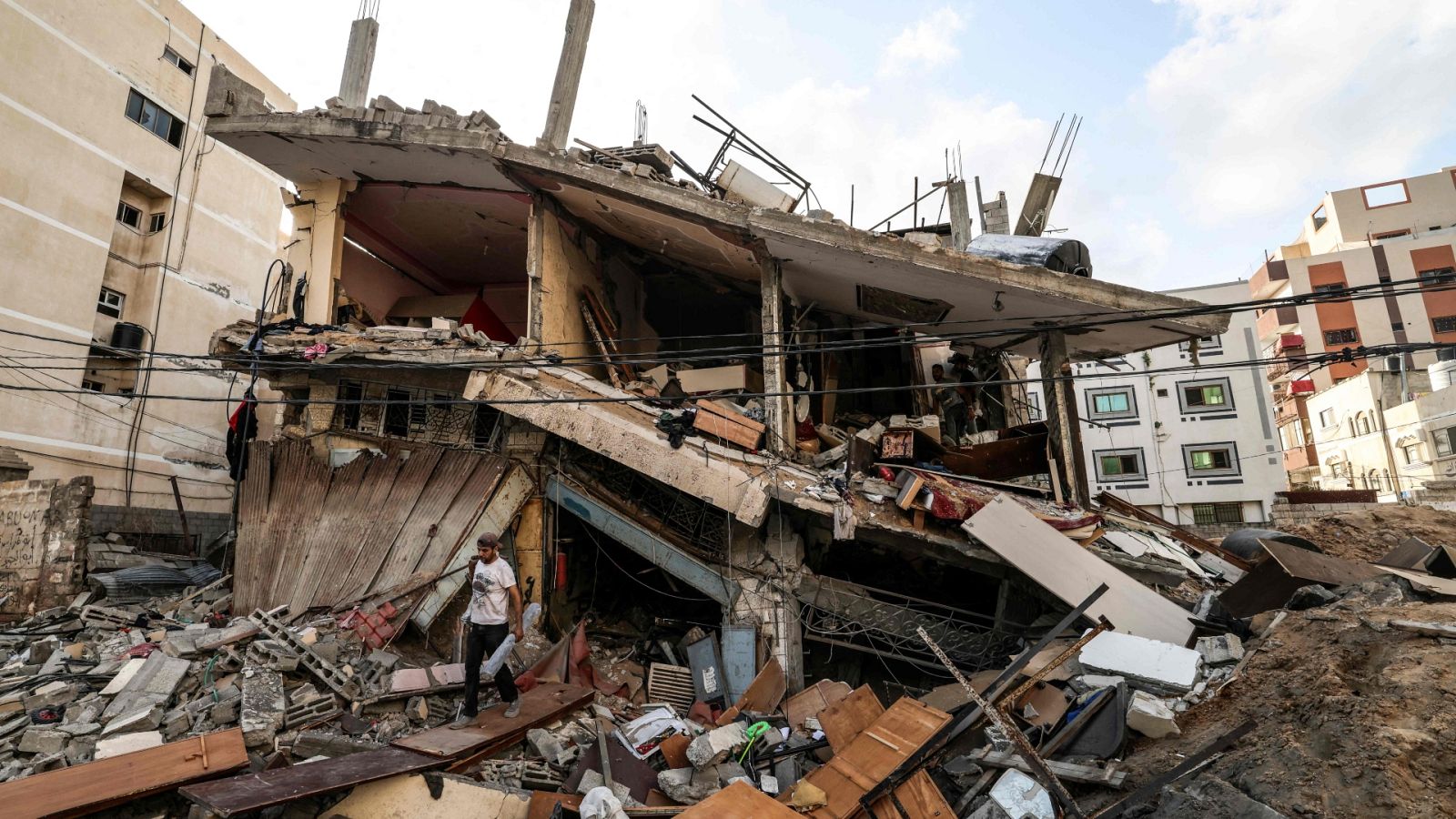 Israel lanza nuevos ataques en Gaza y mata a otro líder de la Yihad Islámica Palestina