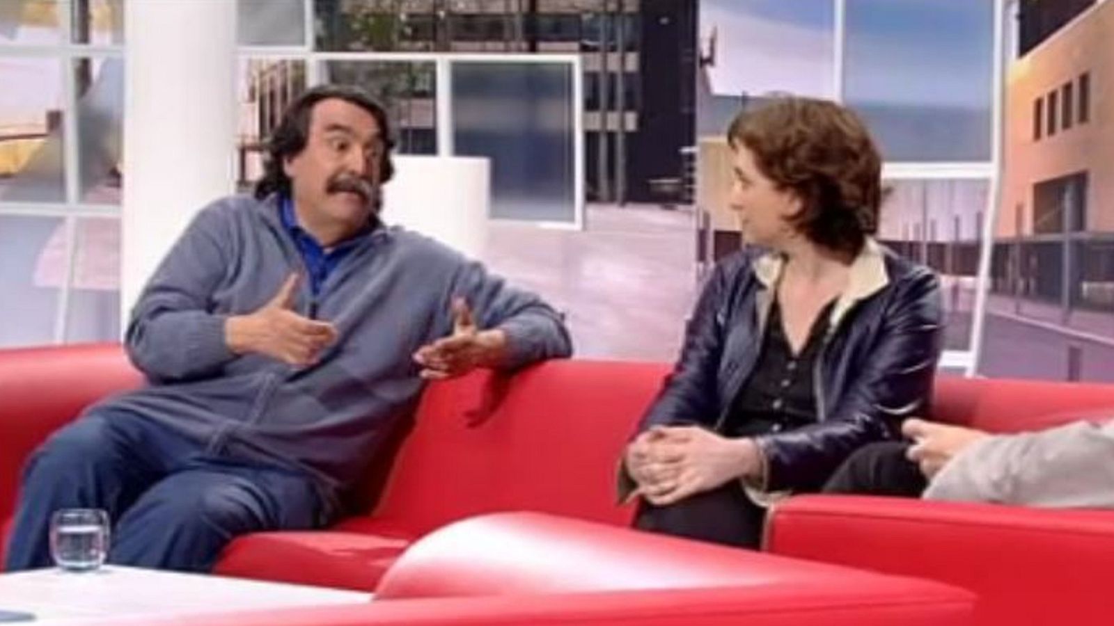 Para todos La 2 - Tertulia sobre deshaucios con Ada Colau y Pep Cabayol