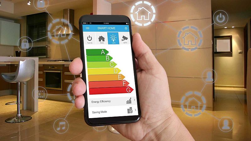 Paneles solares fotovoltaicos o electrodomésticos responsables para lograr una vivienda eficiente