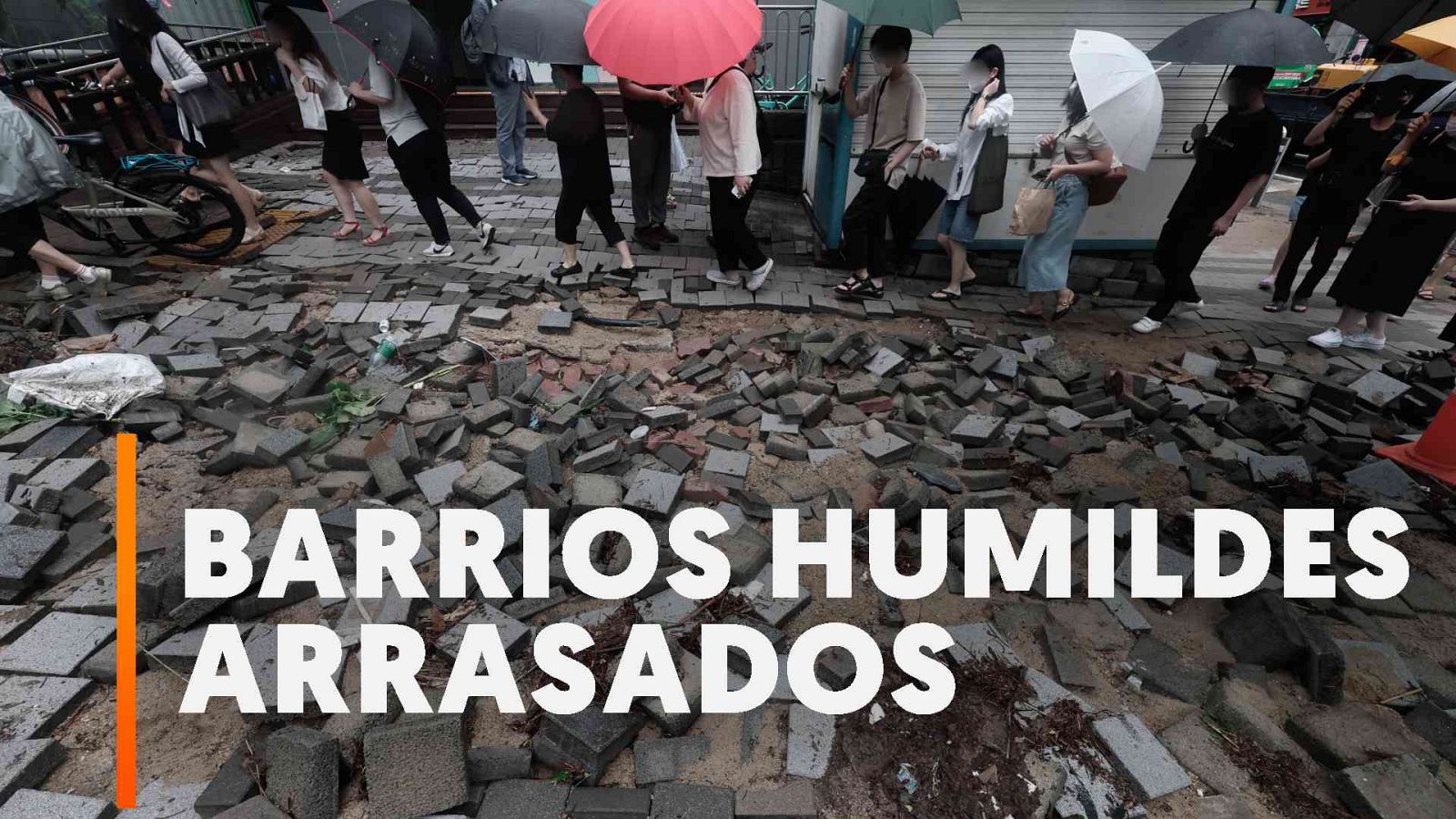 Las intensas lluvias de Seúl, que han provocado inundaciones, sacan a flote la desigualdad de los barrios más pobres.