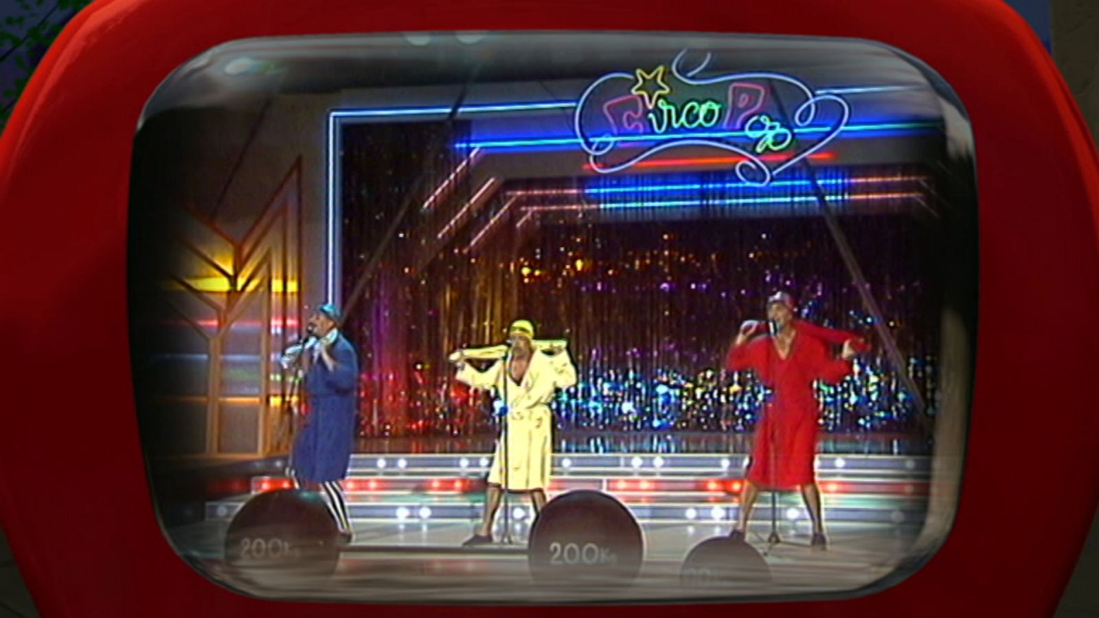 Viaje al centro de la tele - Al son del verano - ver ahora