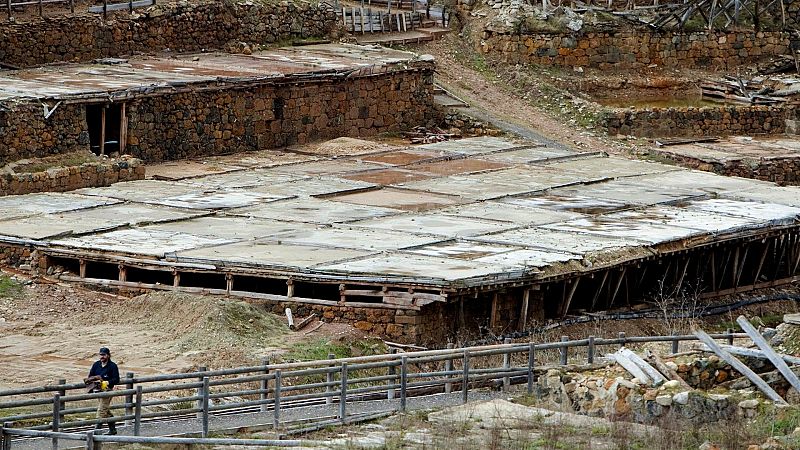 El calor favorece la cosecha de sal | Ver