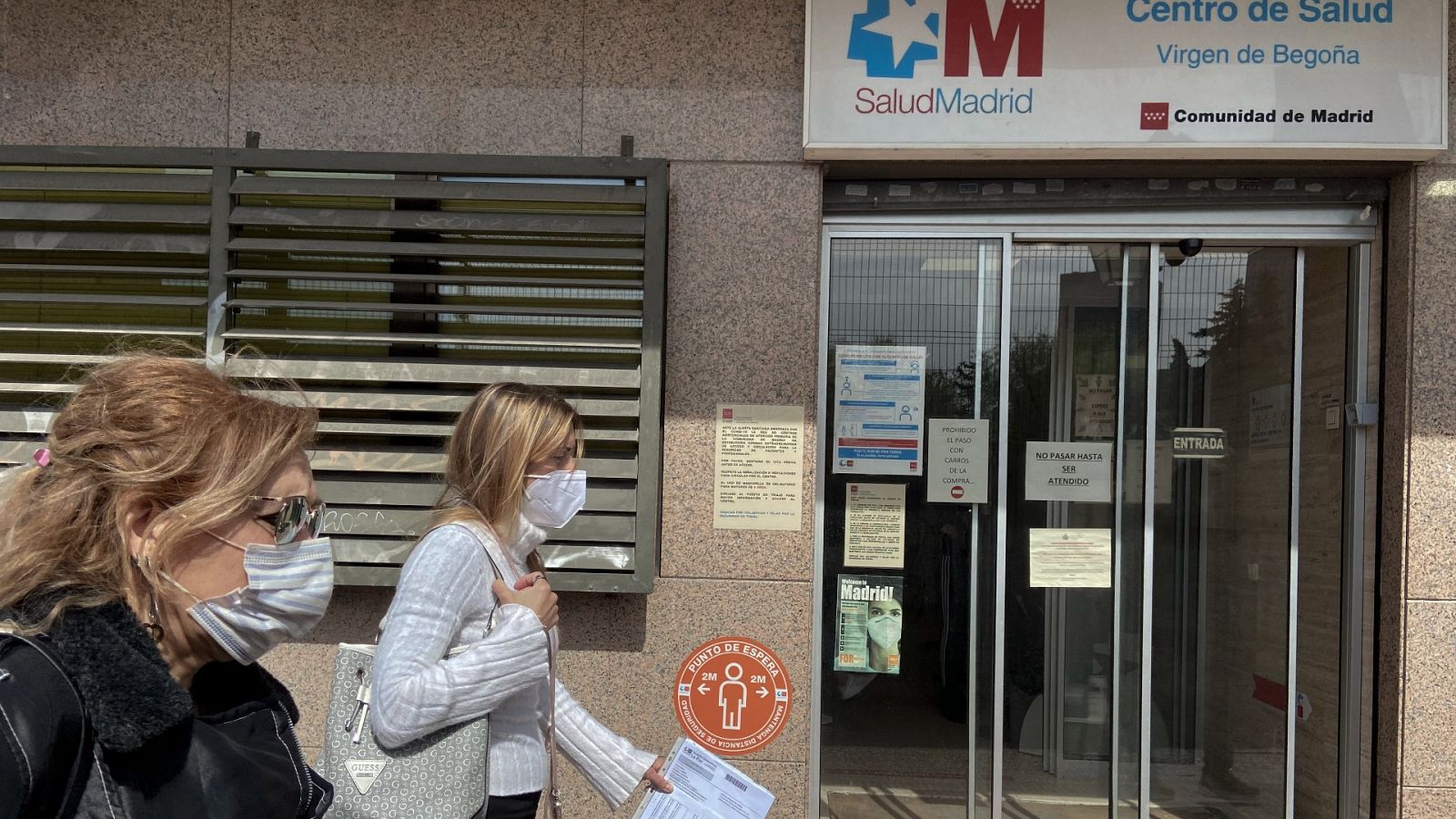 Las mujeres tienen una peor percepción de su propia salud que los hombres