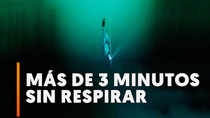 Modo Digital - El submarinista Arnaud Jerald bate el récord mundial descendiendo más de 100 metros bajo el agua