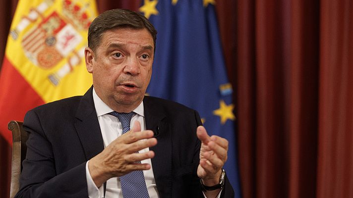 La hora de La 1 - Planas defiende la ley contra el desperdicio alimentario: "Tirar comida a la basura es tirar dinero a la basura"