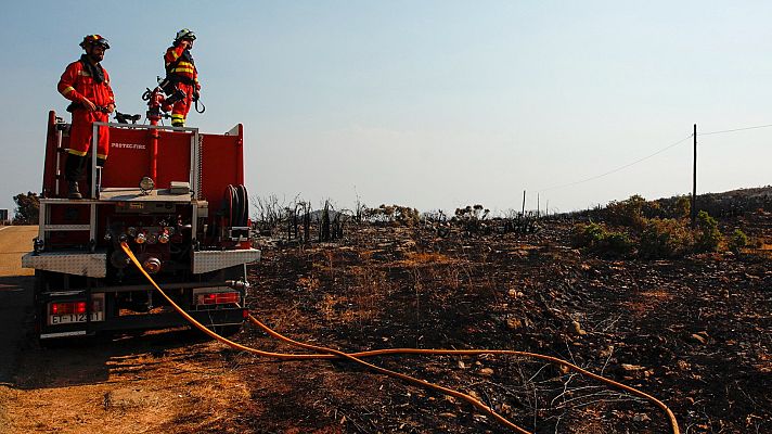 Telediario 2 - Las precipitaciones dan una tregua al incendio forestal de Vall d'Ebo