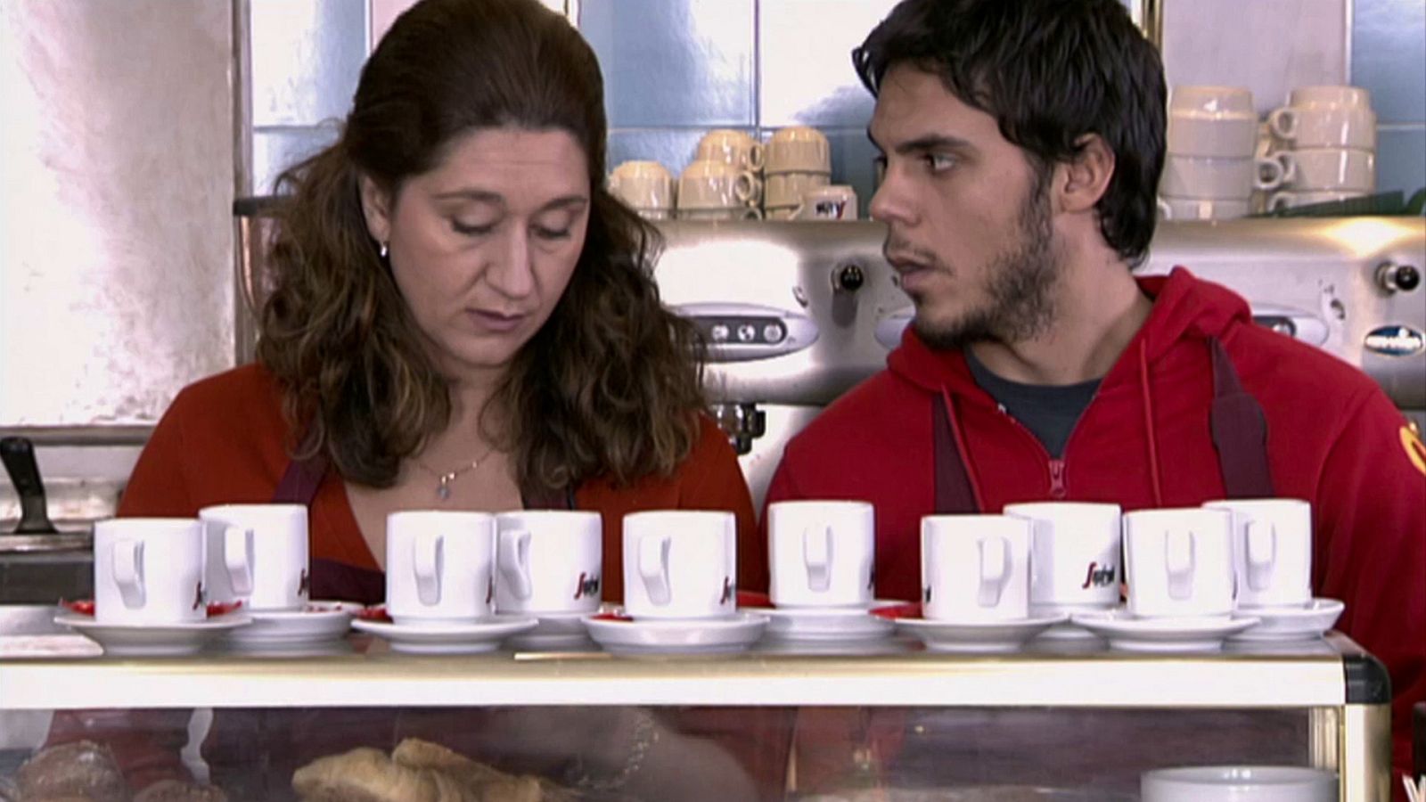 Mujeres - Episodio 13: Las fiestas del barrio - ver ahora