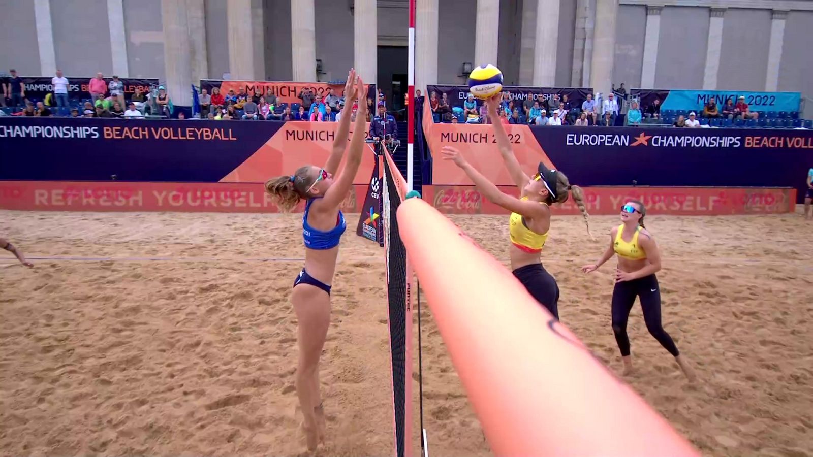 Voley playa - Campeonato de Europa. 1/4 final femeninos: Menegatti/Gottardi (Ita.) - Álvarez M./Moreno (Esp.) - ver ahora
