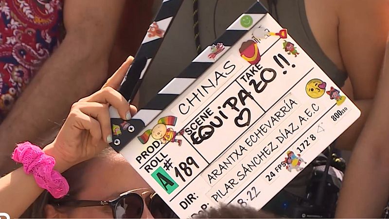 Arantxa Echevarría vuelve a ponerse tras la cámara en 'Chinas' | Ver