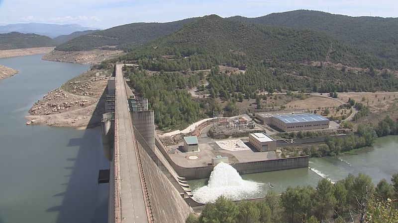 El pantà de Rialb, pràcticament sec