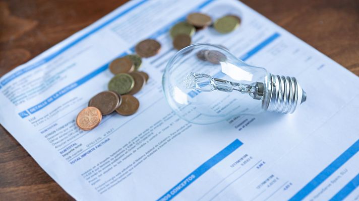 Telediario Fin de Semana - Los consumidores británicos se rebelan contra los altos precios de la luz