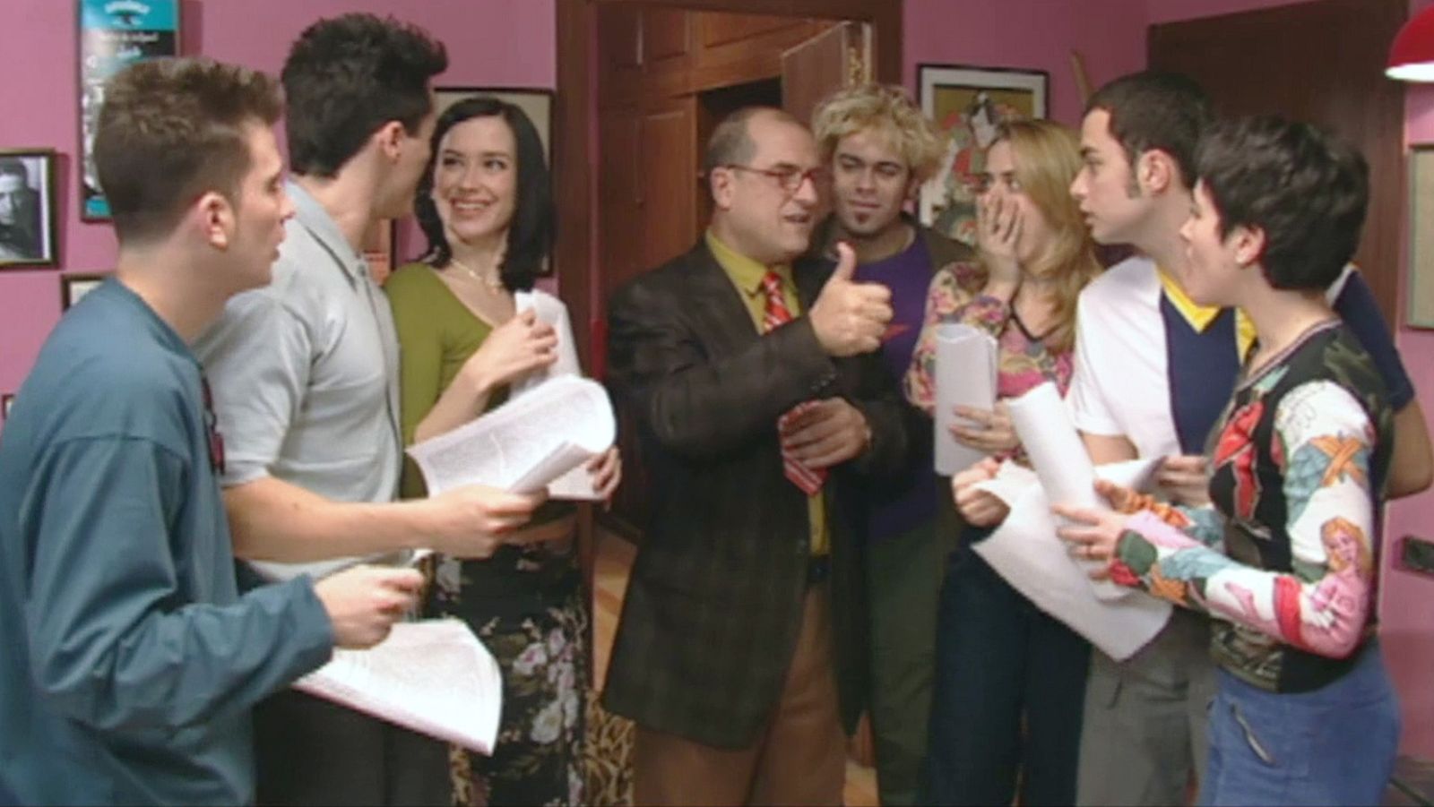 Estrellas. Happy House - Episodio 13: Jóvenes y famosos - Ver ahora