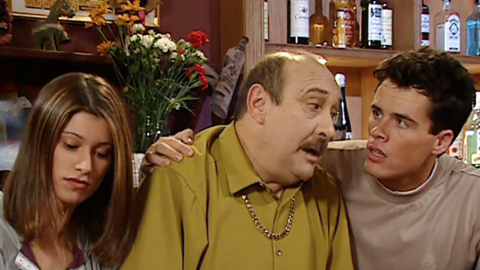 Estrellas. Happy House - Episodio 12: La última corrida - Ver ahora