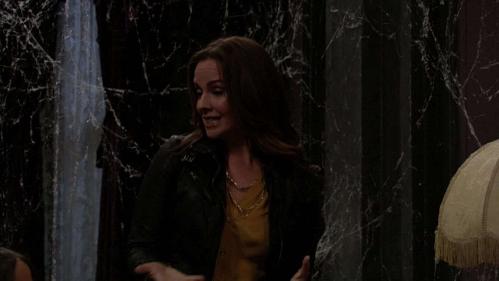 Piloto - Hathaways entre fantasmas | Ver