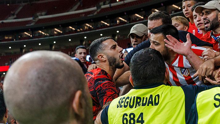 Telediario 1 - Mario Hermoso se encara con los ultras del Metropolitano