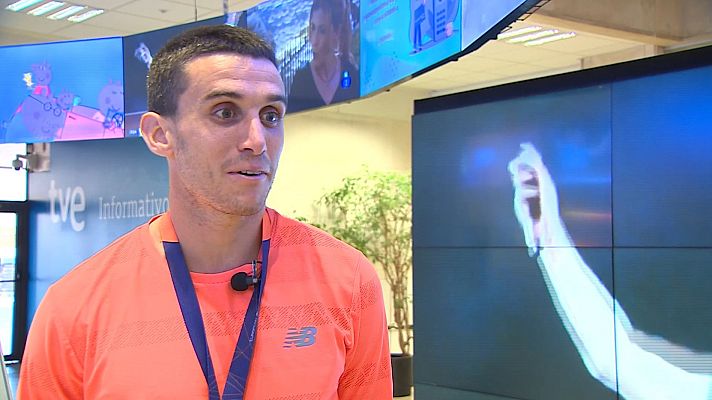 Atletismo - Mariano García visita RTVE: "El gesto de la moto viene desde niño"