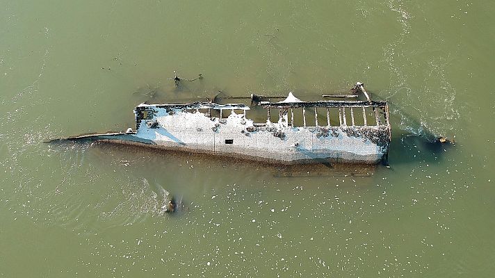 Telediario 2 - La sequía deja al descubierto decenas de restos arqueológicos del pasado