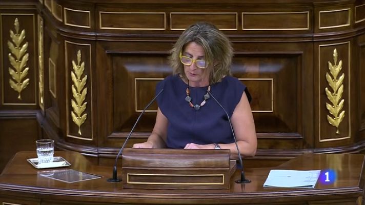 L'Informatiu - El Govern convalida el decret de mesures d'estalvi