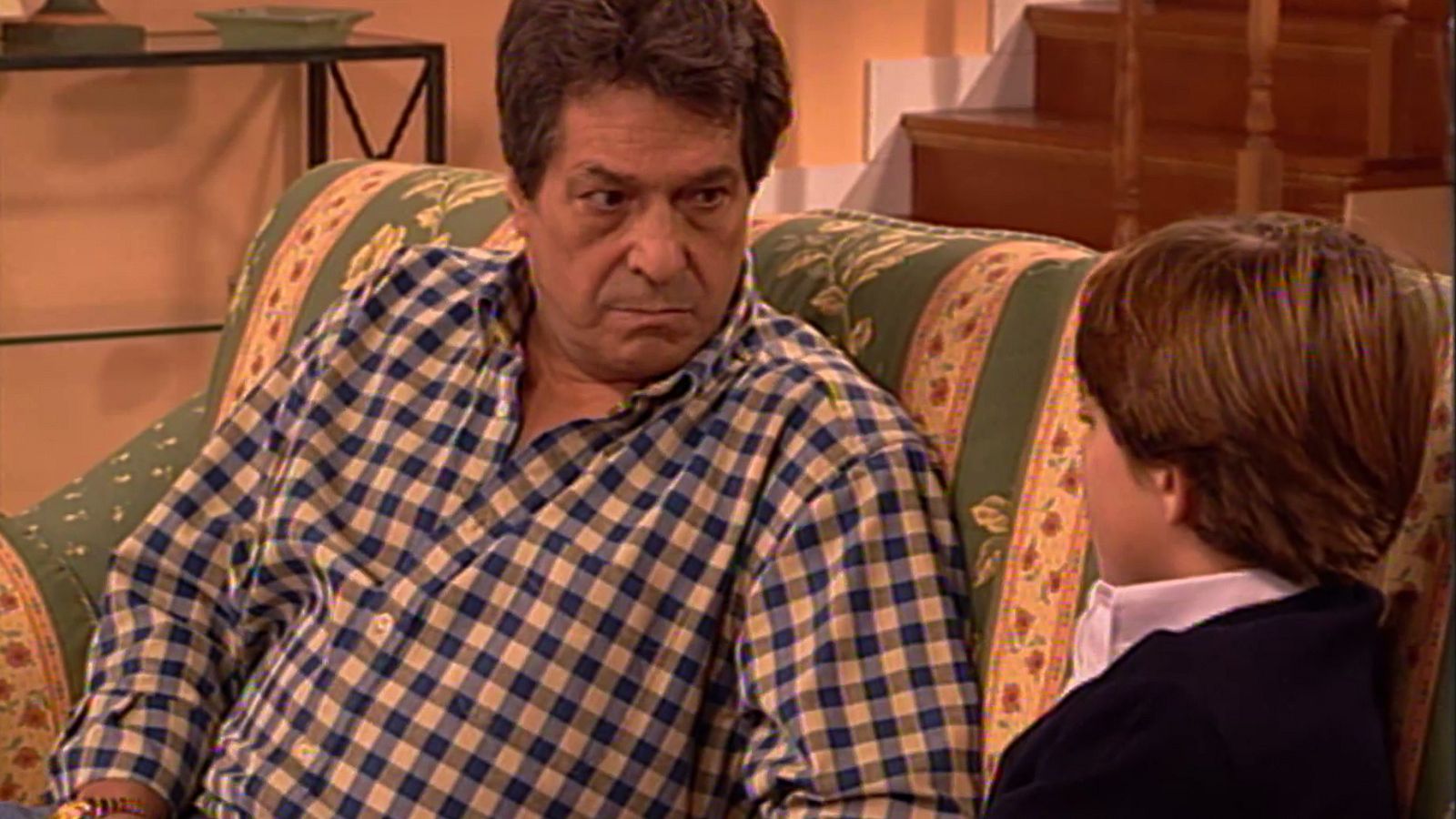 Puerta con puerta - Episodio 3: Secretos y subastas - Ver ahora