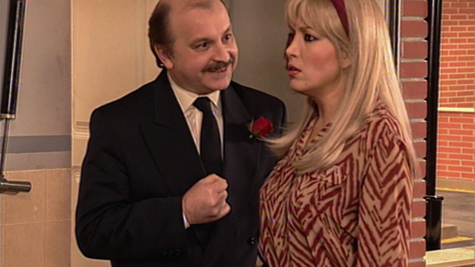 Puerta con puerta - Episodio 2: Un real jamón - Ver ahora