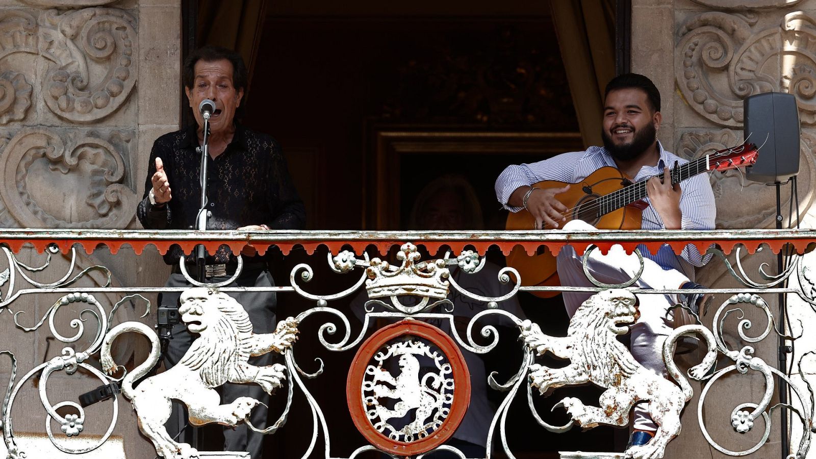 El festival 'Flamenco on fire' saca este arte a las calles de Pamplona | Ver