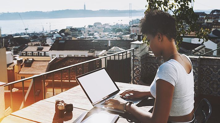Telediario Fin de Semana - Portugal, uno de los destinos preferidos por los nómadas digitales