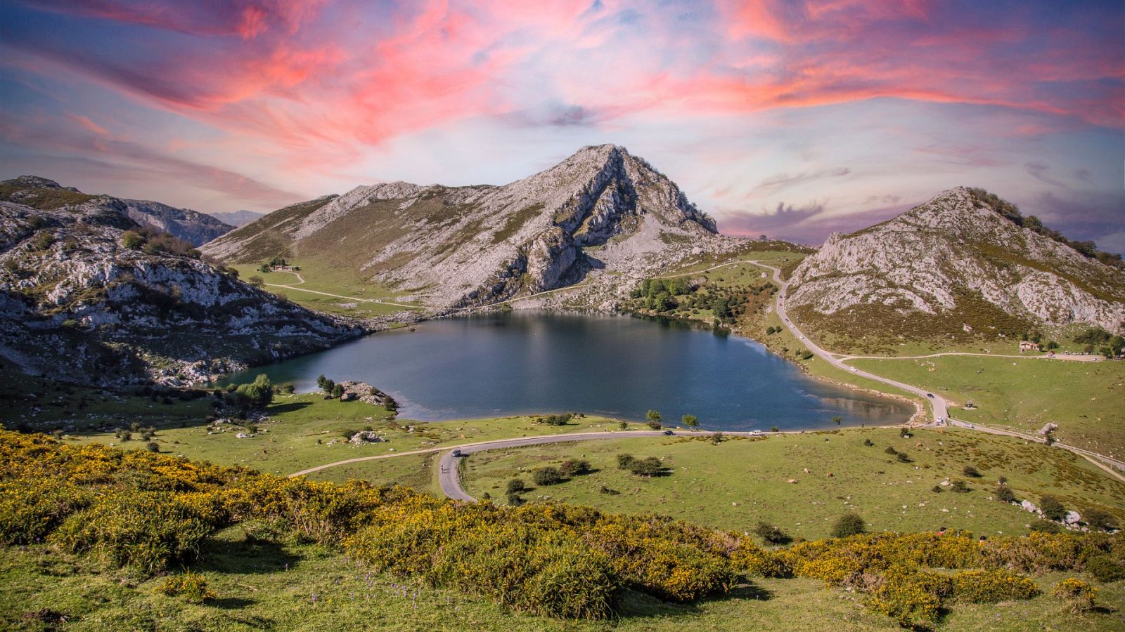 Conocemos los Lagos de Covadonga y la elaboración de sus quesos, con una tradición de 500 años - Ver ahora