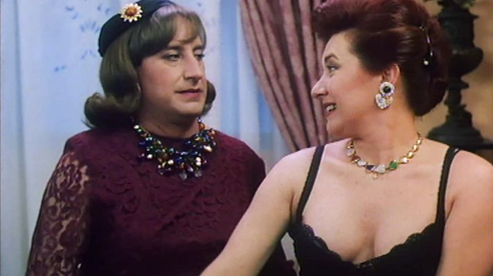 Villarriba y Villabajo - Los padres de Paulina