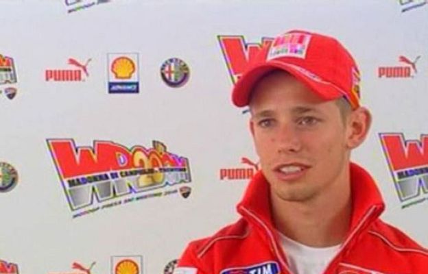  - Stoner se atreve con Rossi