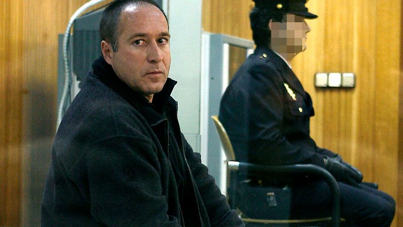 Interior traslada a cárceles vascas a exdirigentes de ETA | Ver