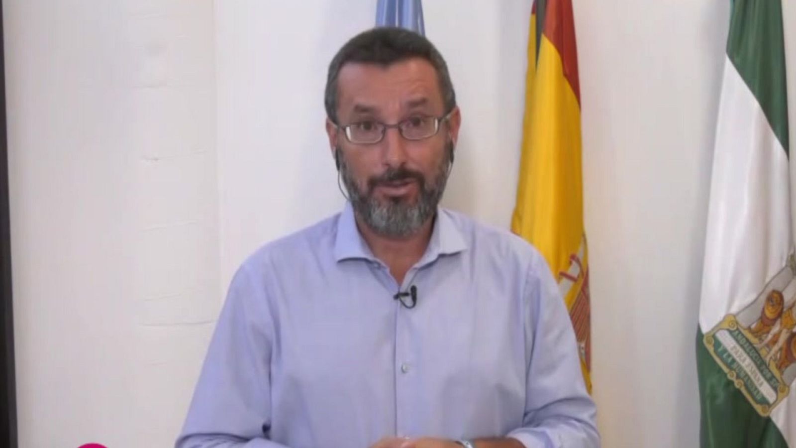 Alcalde de La Línea de la Concepción: "El barco tiene el casco roto, pero no hay fugas de importancia" - Ver ahora