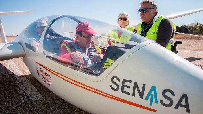 De seda y hierro - Piloto en tierra