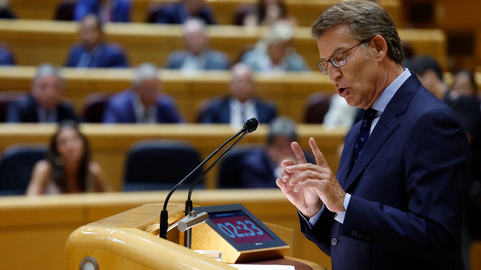 Feijóo ofrece a Sánchez apoyo puntual del PP si rompe con UP - La tarde en 24h | Ver