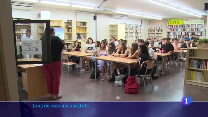 L'Informatiu - Tornada als instituts amb un nou currículum i manca de places a FP