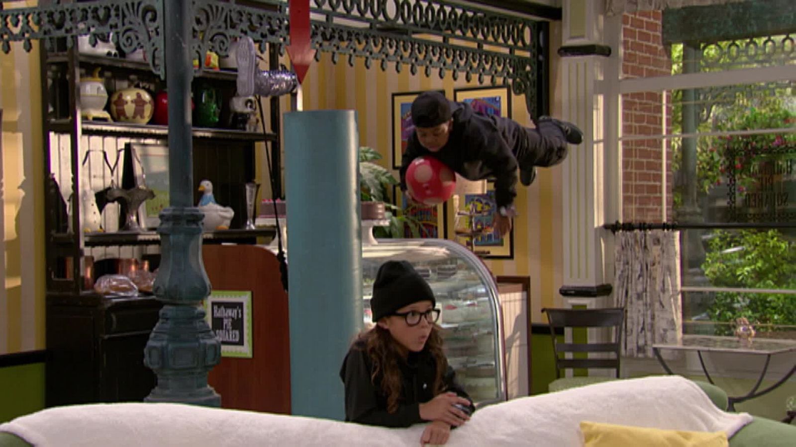 La broma encantada - Hathaways entre fantasmas | Ver