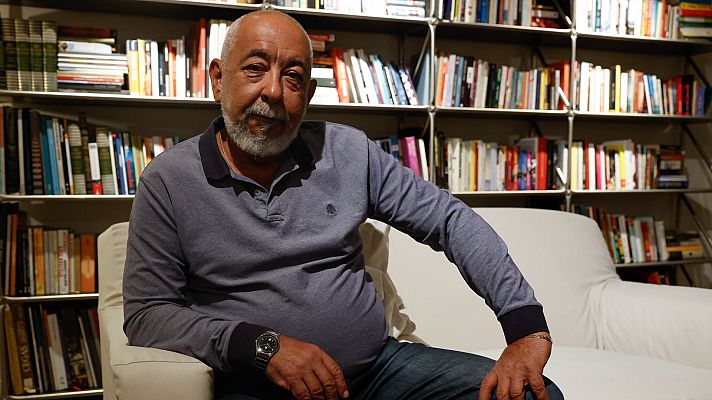 Telediario 2 - Leonardo Padura trae de vuelta de La Habana a su legendario detective Mario Conde en 'Personas decentes'