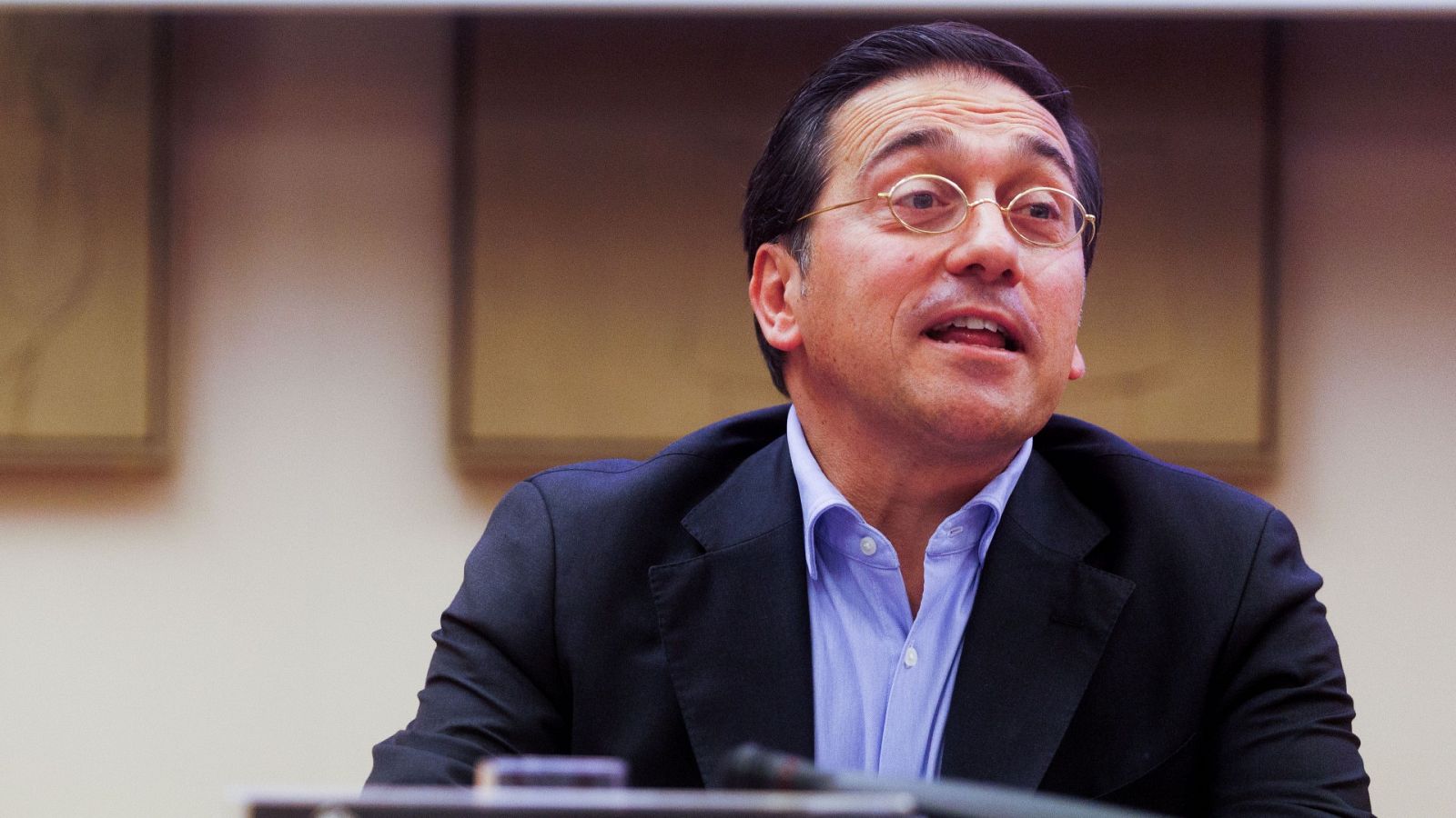 Albares asegura que España "estará" en el funeral de Isabel II - La hora de La 1 | Ver