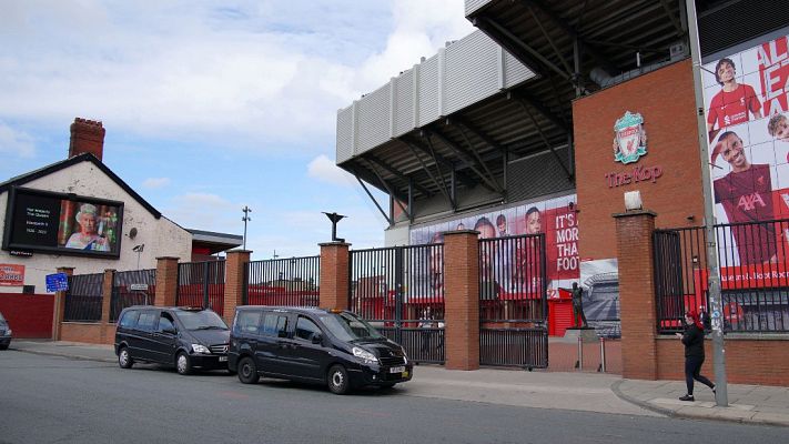 Telediario 1 - El deporte mundial, de luto por la muerte de Isabel II