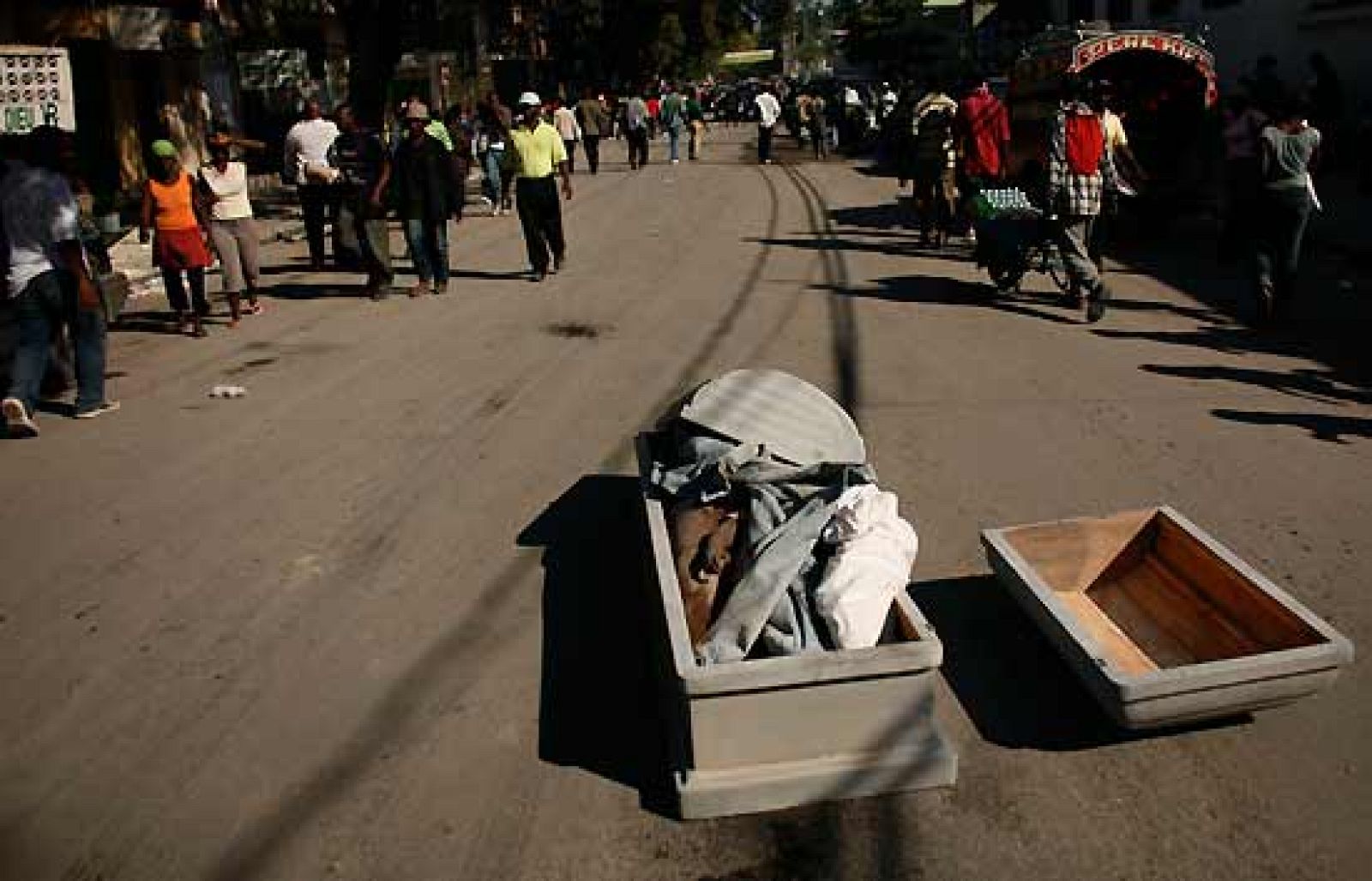 Telediario 2 en cuatro minutos - 14/01/10 | Ver