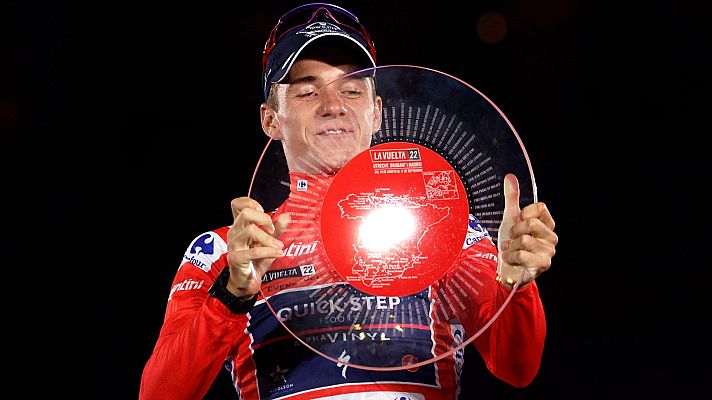  - Vuelta 2022 | Molano se lleva la última etapa en Madrid