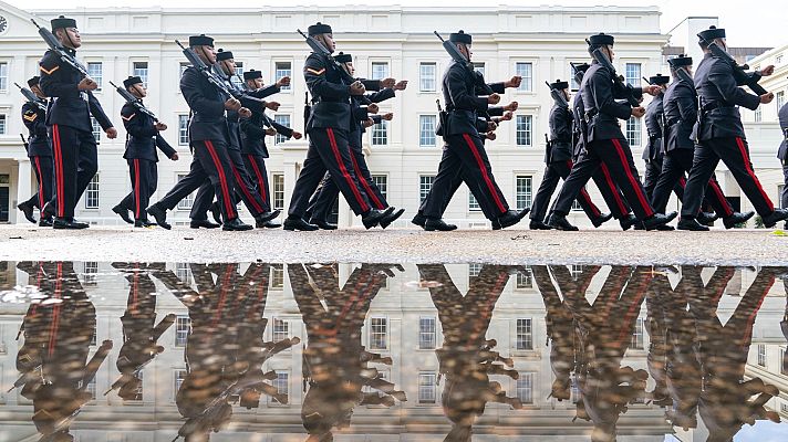 Telediario 1 - Londres comienza a ensayar el funeral de Estado a Isabel II
