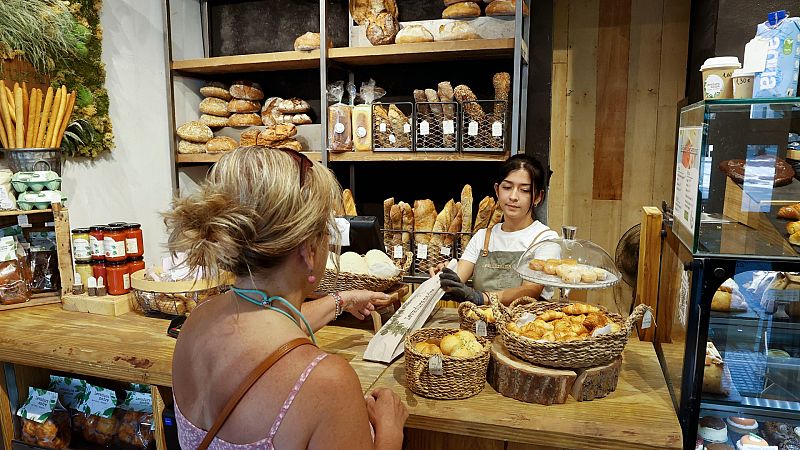 El pequeño comercio se queja de que la cesta de productos a precio limitado puede reducir su rentabilidad