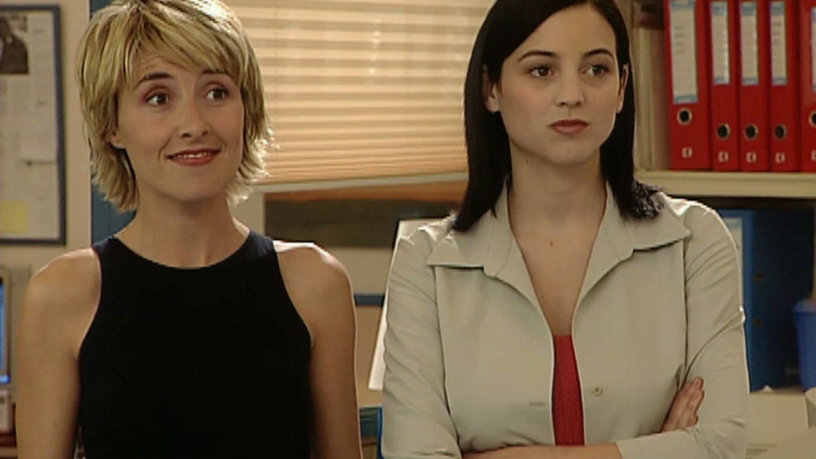 Raquel busca su sitio - Episodio 16: La pequeña ladrona - Ver ahora