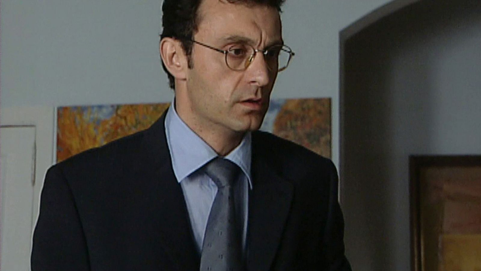 Raquel busca su sitio - Episodio 21: Las raíces del mal - Ver ahora