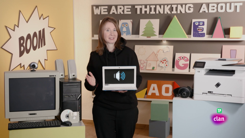 INGL�S - A computer? What is this? - Aprendemos en Clan | Ver