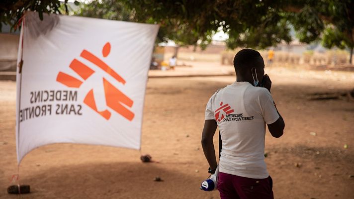  - Es la segunda vez que Mark Moses tiene que huir a causa del conflicto