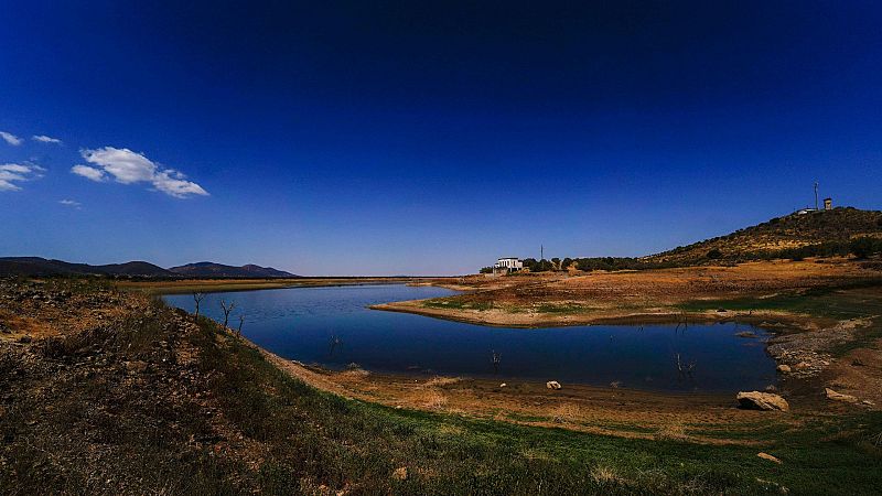 Los expertos prevén que este trimestre sea más seco de lo normal y recomiendan buscar fuentes de agua alternativas.