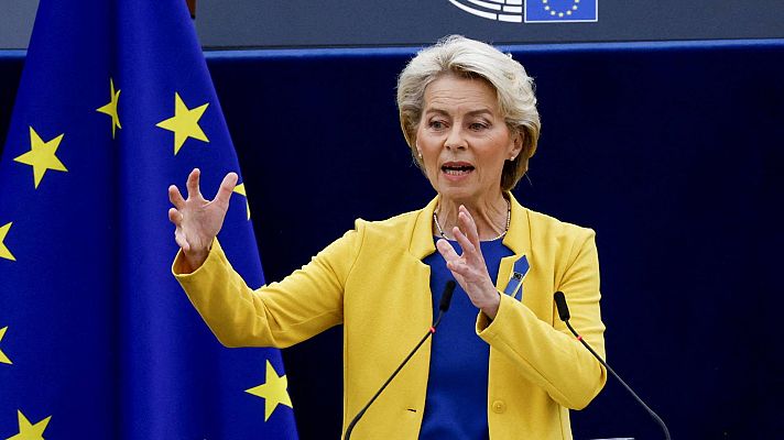 Telediario 1 - Impuesto a los beneficios de las energéticas o ahorro en el consumo: las medidas de Bruselas para frenar los precios