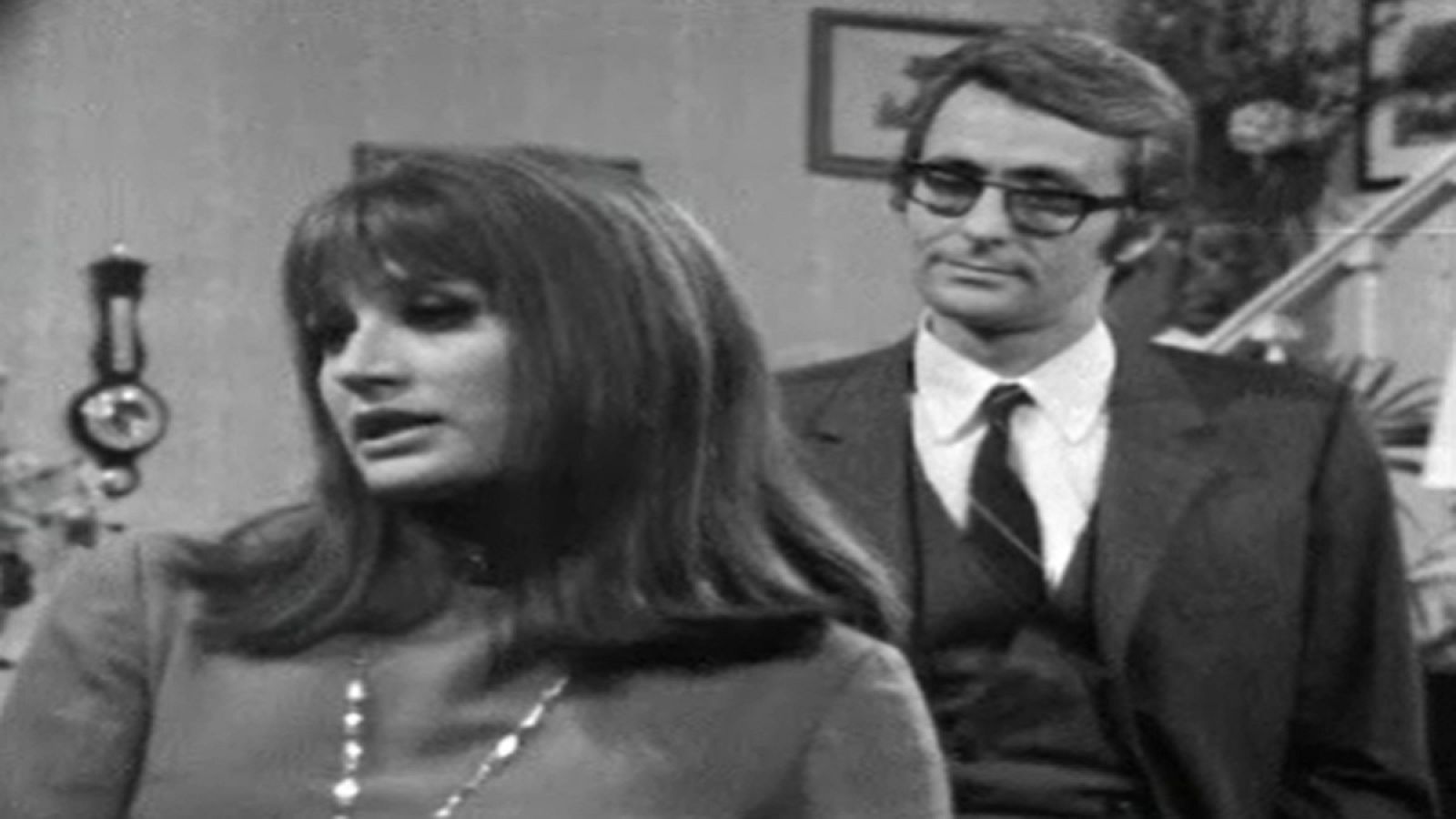 Estudio 1 - La encantadora familia Bliss - Estudio 1 | Ver