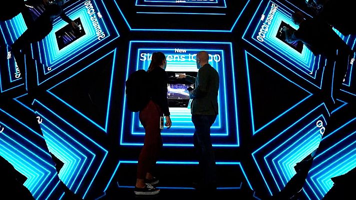 Zoom net - OPPO Reno8, IFA 2022, Plant On Demand, Galaxy Z Fold4, Flip4